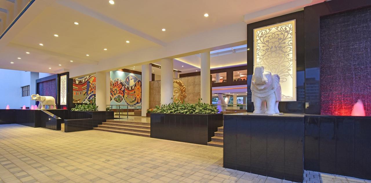 ホテル Club One Manor エクステリア 写真