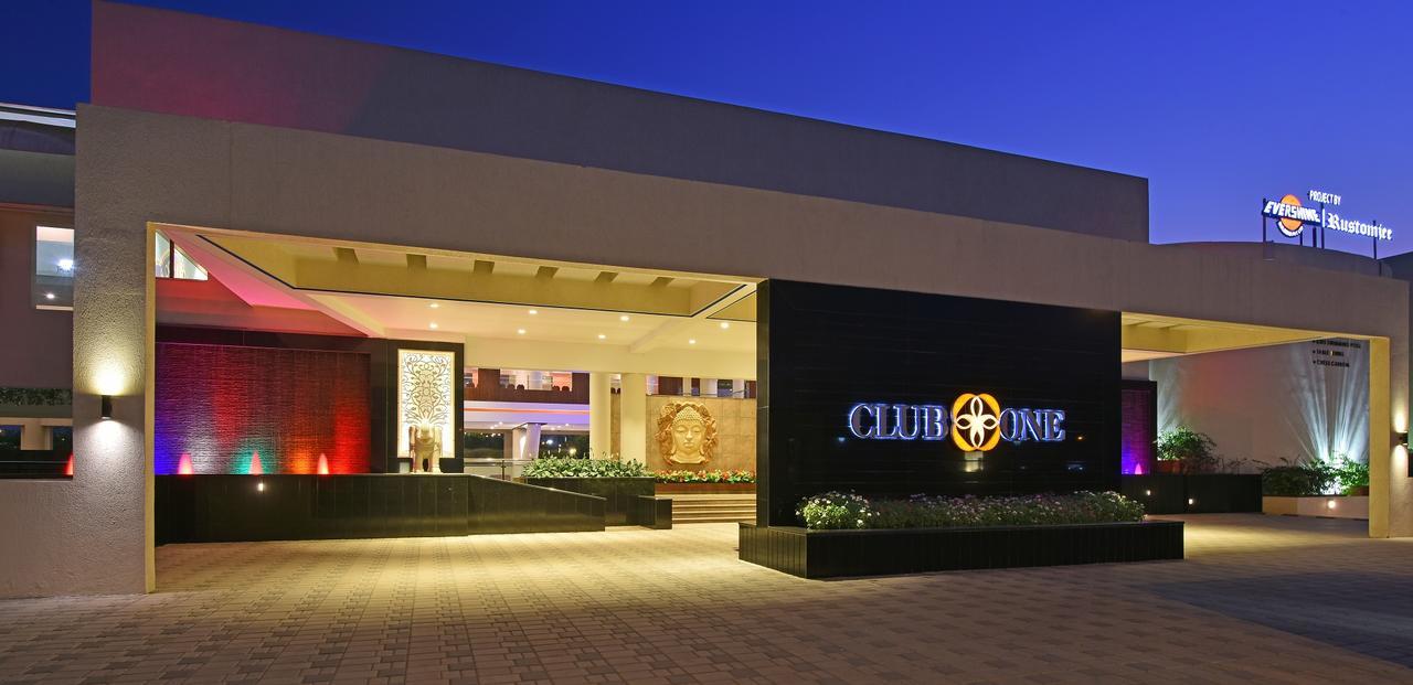 ホテル Club One Manor エクステリア 写真
